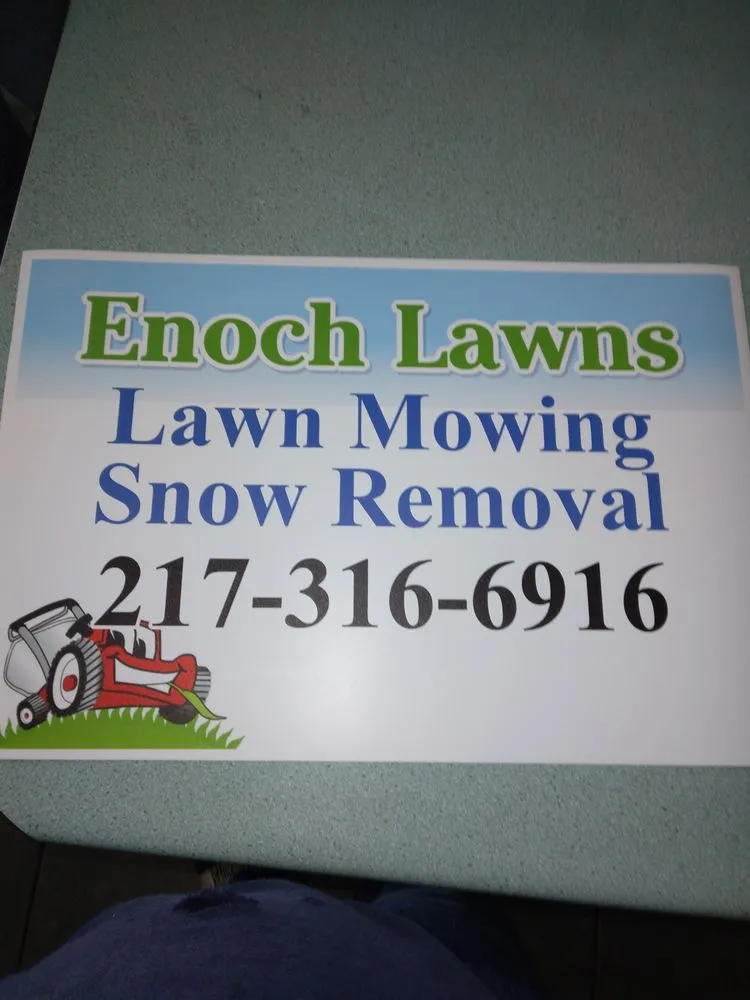Custom residential landscaping for beautiful yards across Quincy, IL - Enoch Lawn's and Snow Removal