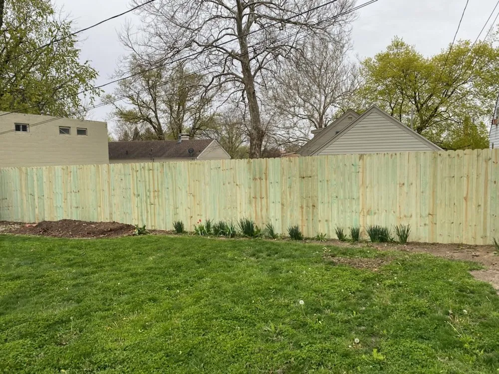 Custom outdoor landscaping experts serving Champaign, IL - Enriquez C-U Services