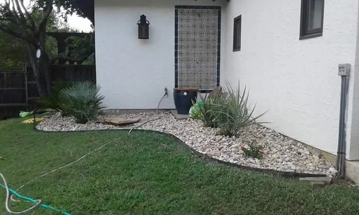 Reliable lawn care service experts serving Corsicana, TX - Enriquez Landscape