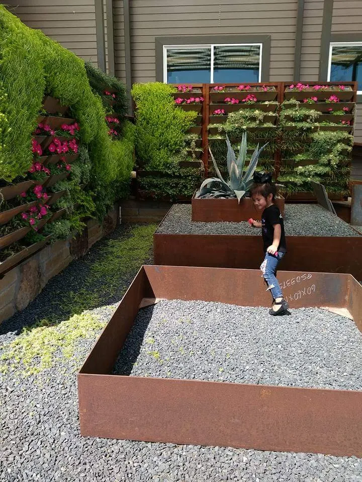 Reliable yard cleanup service for residential properties across Corsicana, TX - Enriquez Landscape