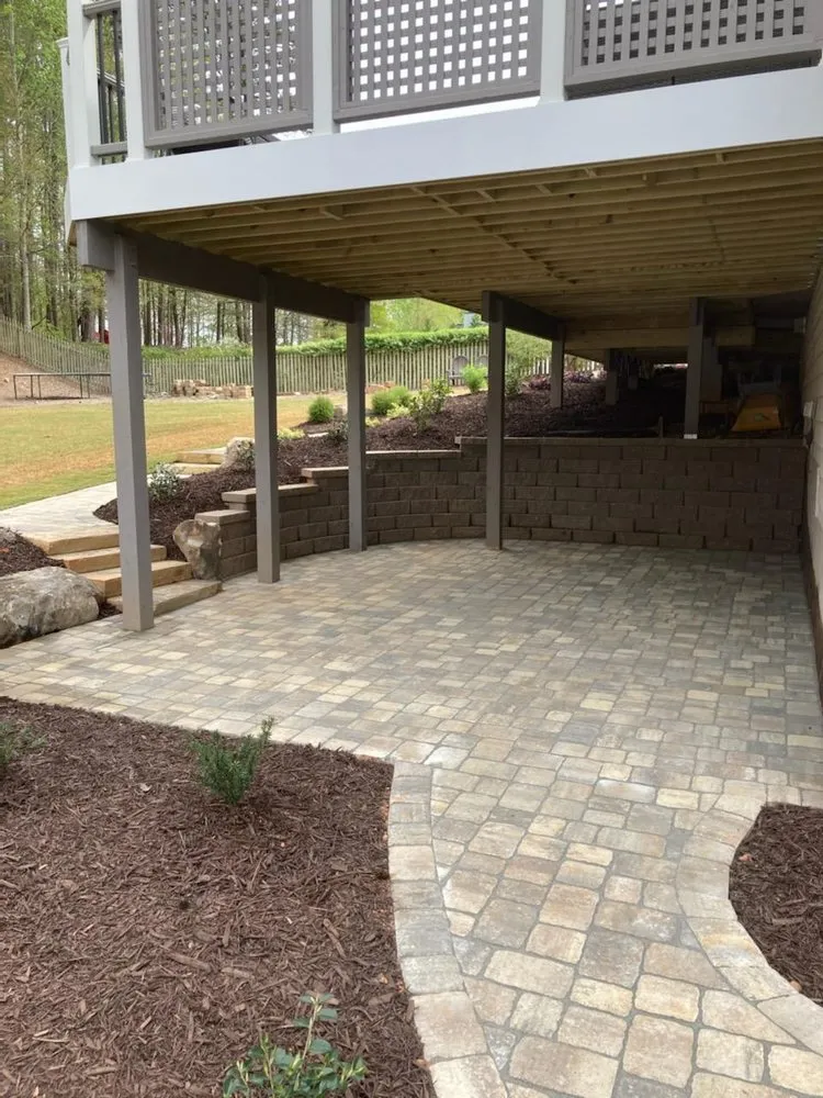 Trusted lawn care service for residential properties in Austell, GA by Enriquez Landscapes