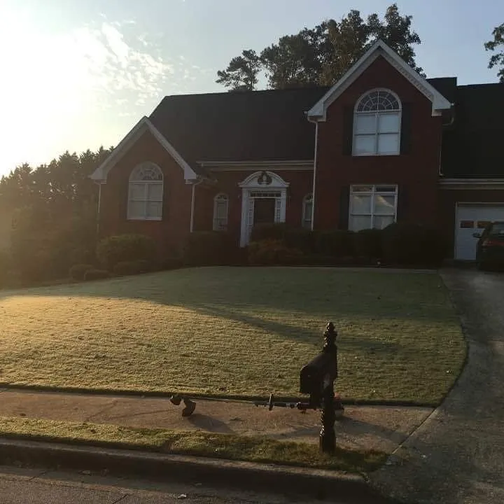 Top-rated lawn mowing service with custom design across Doraville, GA - Enriquez Landscaping & Gardening