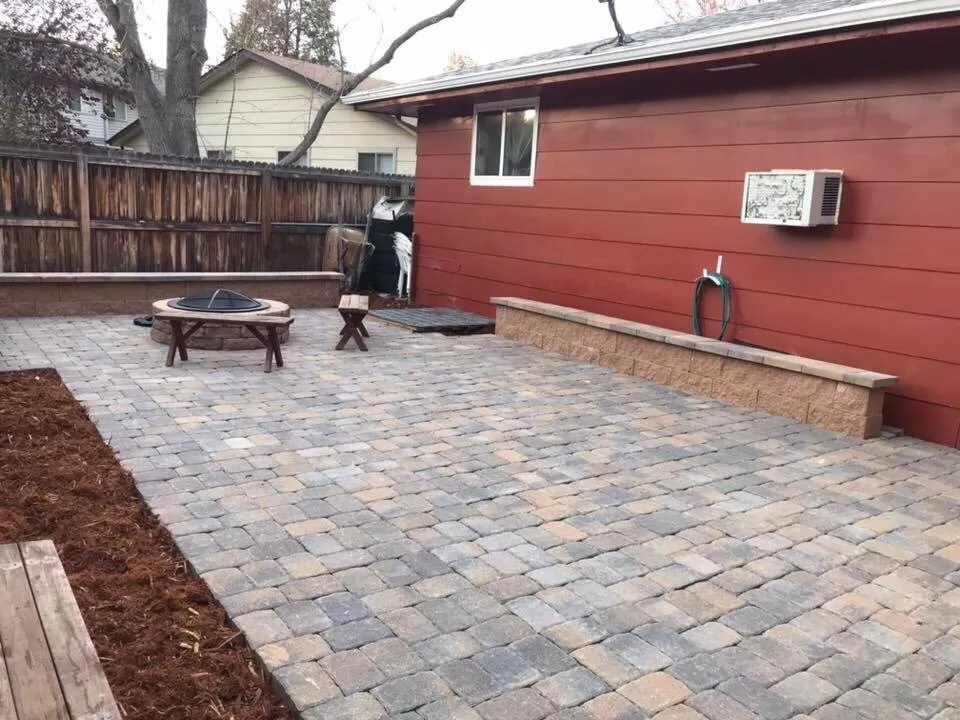 Affordable lawn mowing service in Niwot, CO - Enriquez Landscaping