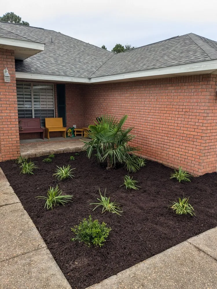Custom outdoor landscaping in Jay, FL - Ensley Landscaping