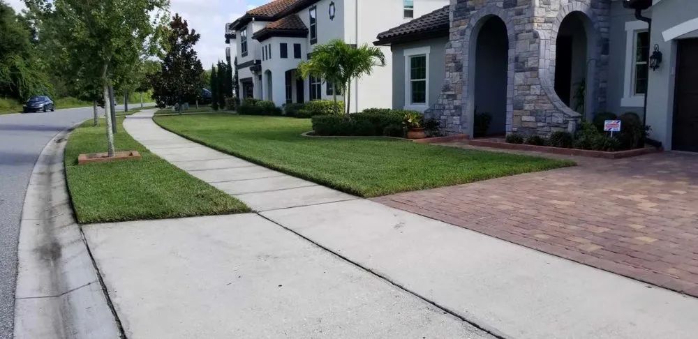 Local landscape installation with custom design in Orlando, FL by Enuff Goods
