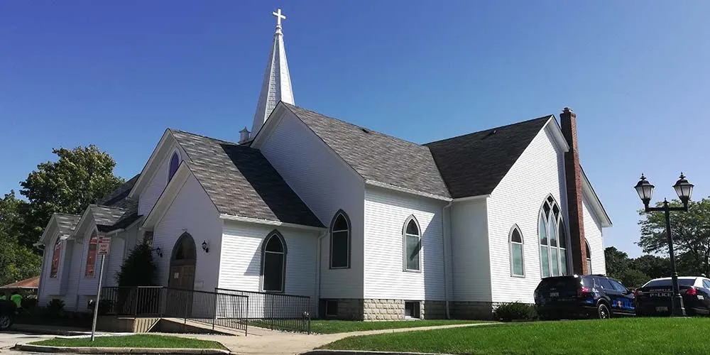 Custom landscaping services for beautiful yards in Wood Dale, IL by Enviro Lawn Services