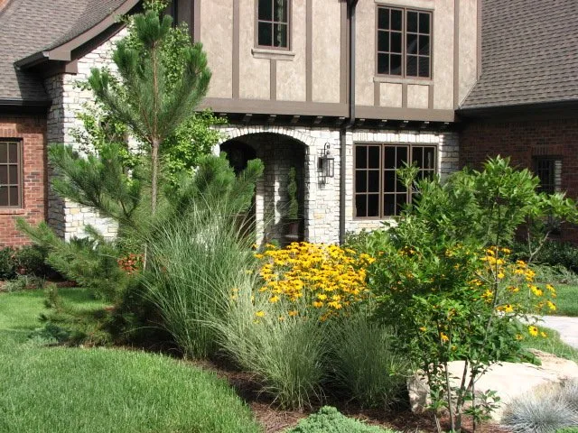 Reliable yard maintenance in Nashville, TN - Enviro-Scapes Landscaping