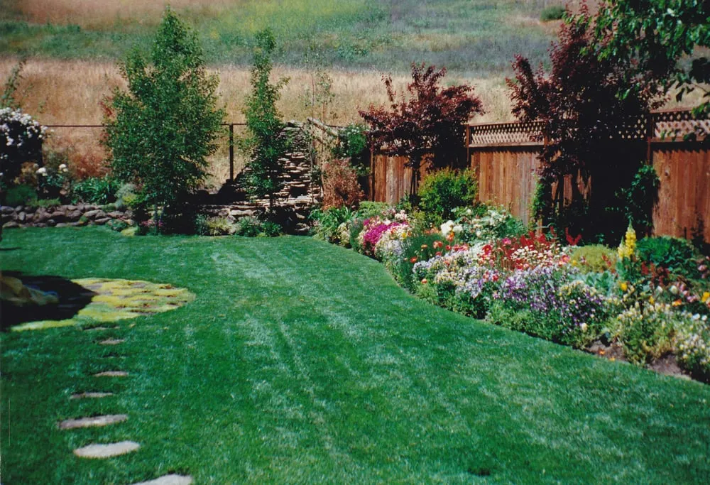 Expert landscaping services experts serving Walnut Creek, CA - Environmental Concepts