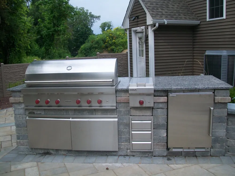 Trusted lawn care service in East Longmeadow, MA - Environmental Design & Landscaping