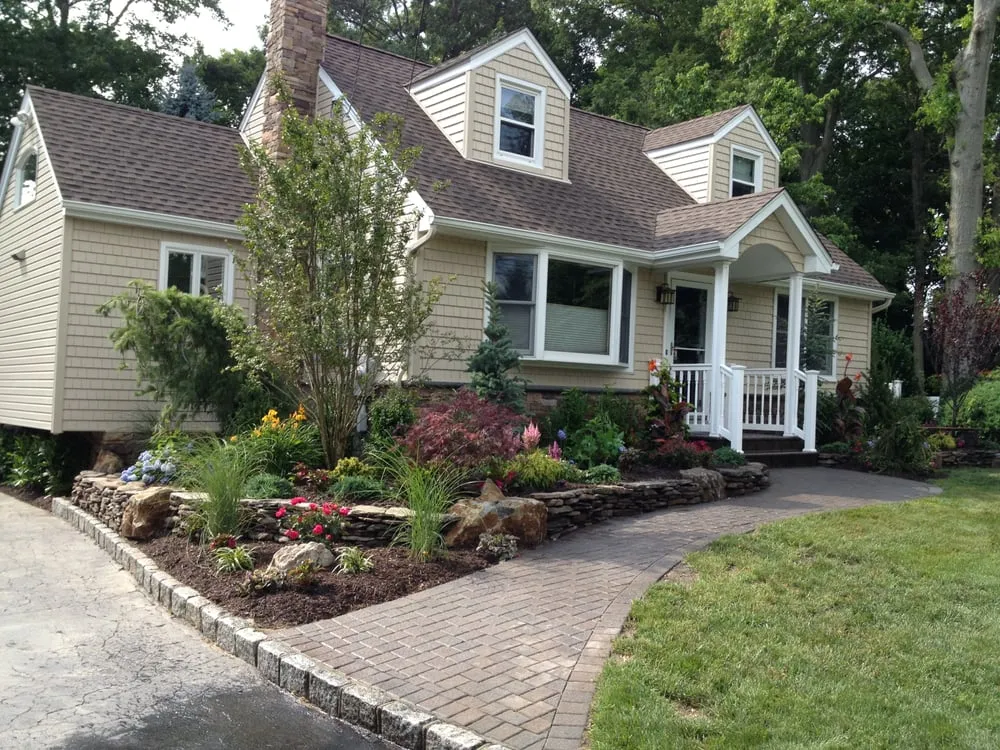 Expert lawn care service for homes in Wantagh, NY by Environmental Landscaping & Design