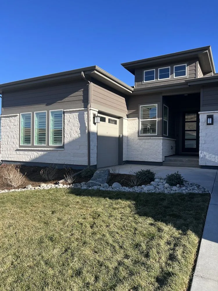 Custom garden landscaping experts serving Arvada, CO - Enviroscapes