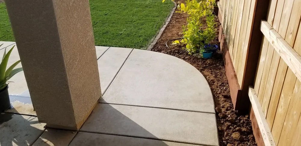 Affordable landscape design in Elk Grove, CA by Envision Landscape & Design Corp