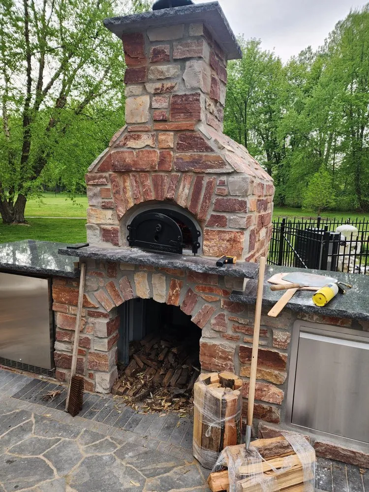 Custom garden landscaping for beautiful yards across Caseyville, IL - Envisioning Green