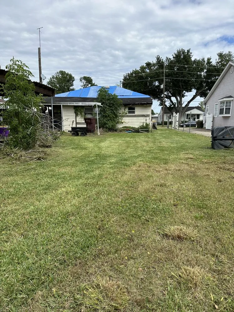 Trusted garden landscaping in Destrehan, LA - Envy Lawn Care