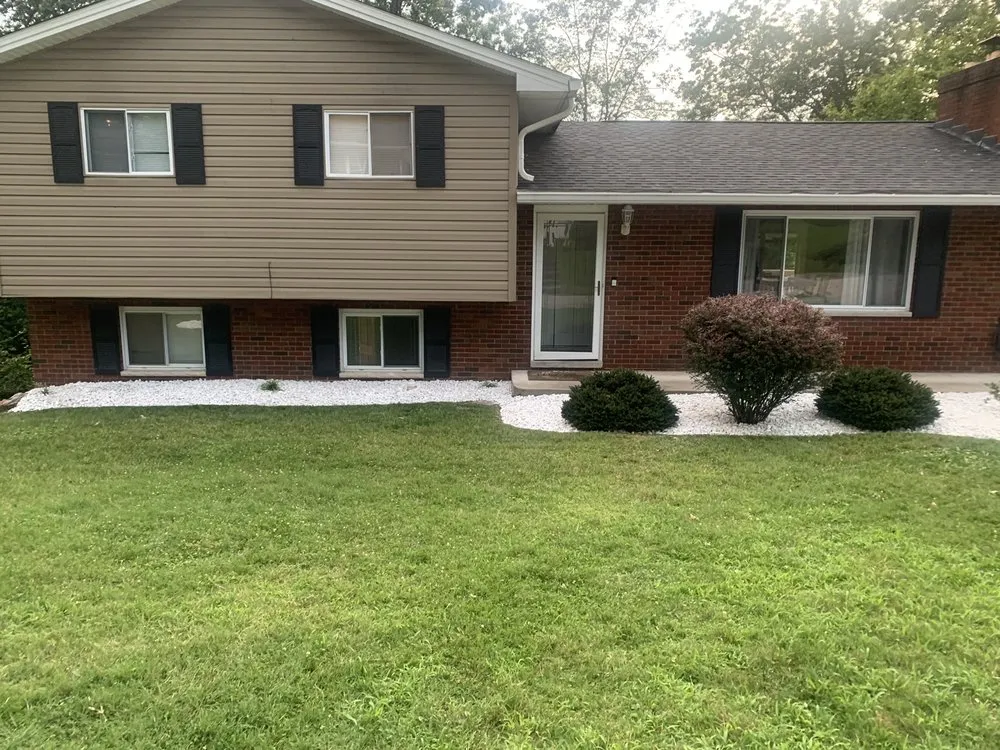 Local yard maintenance in Charleston, WV - ENVY Pristine Landscapes