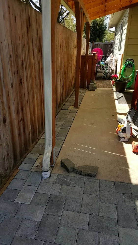 Reliable landscaping services experts serving Junction City, OR - EO Landscaping