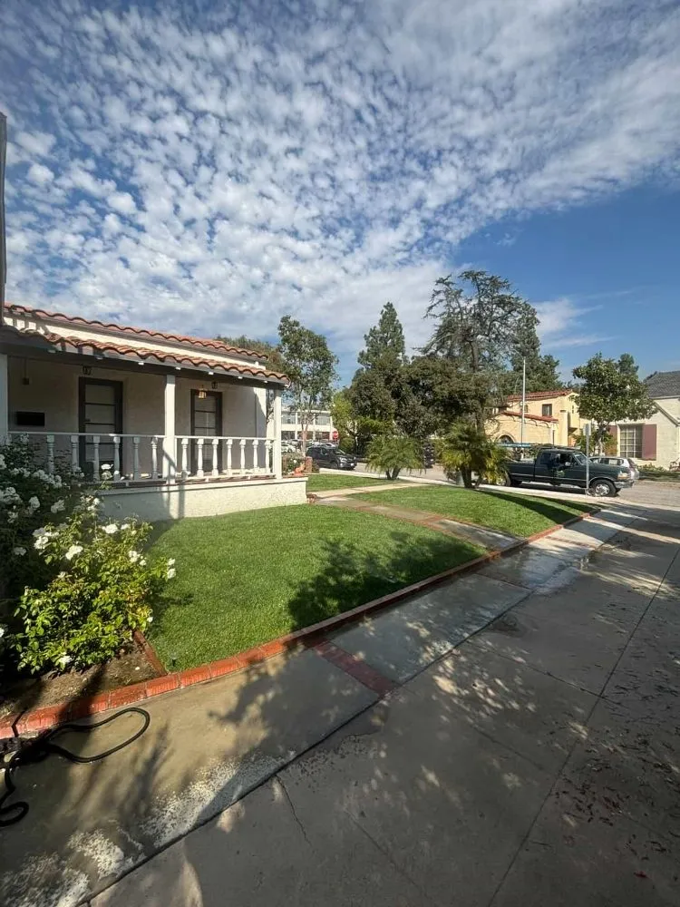 Trusted yard maintenance with custom design in Pacoima, CA by EOC Gardening Services