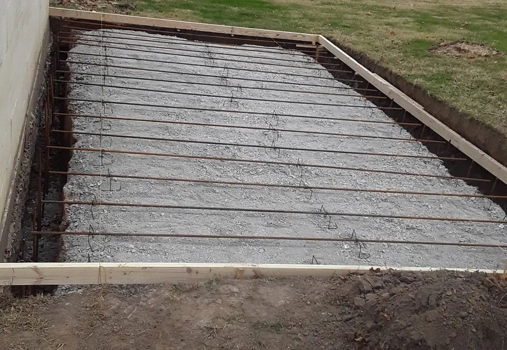 Local yard maintenance in Saint Charles, MO by EPC Eric Pettit Contracting