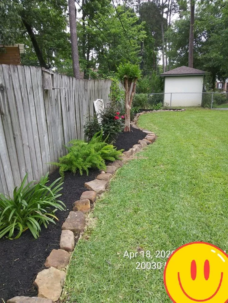 Professional garden landscaping in Baytown, TX by Ephesians Lawncare