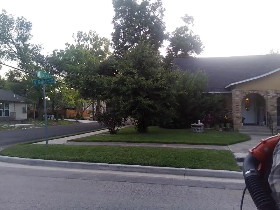 Reliable residential landscaping experts serving Baytown, TX - Ephesians Lawncare