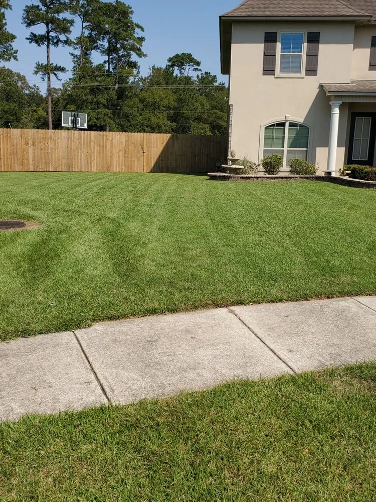 Professional lawn care service for outdoor upgrades across Baton Rouge, LA - Epic Cuttz Lawn Service