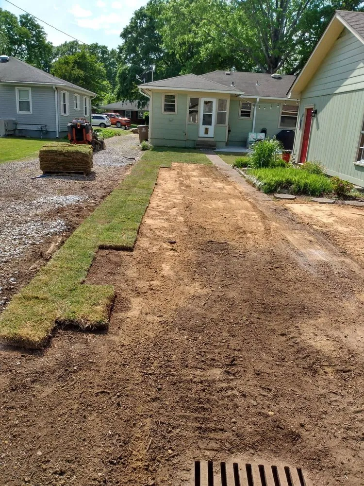 Reliable yard cleanup service with custom design in Cleveland, AL by Epic Landscape