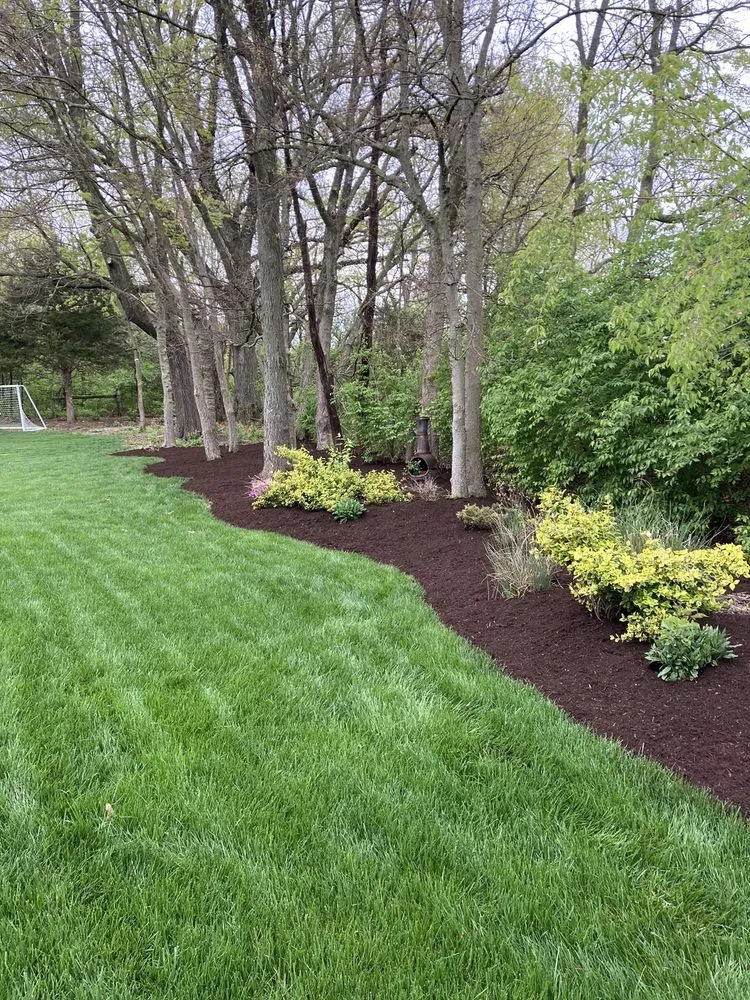 Custom landscape design experts serving St. Louis, MO - Epic Landscaping and Tree Service