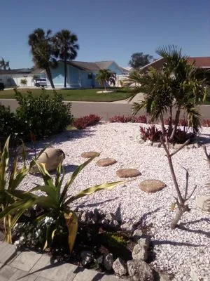 Epic Landscaping Logo