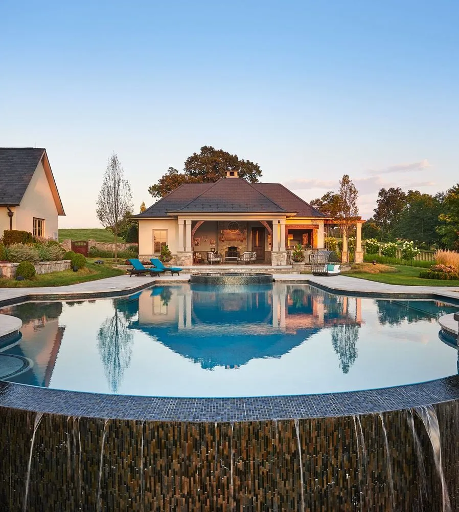 Reliable yard cleanup service experts serving Tampa, FL - EPIC Outdoor Design