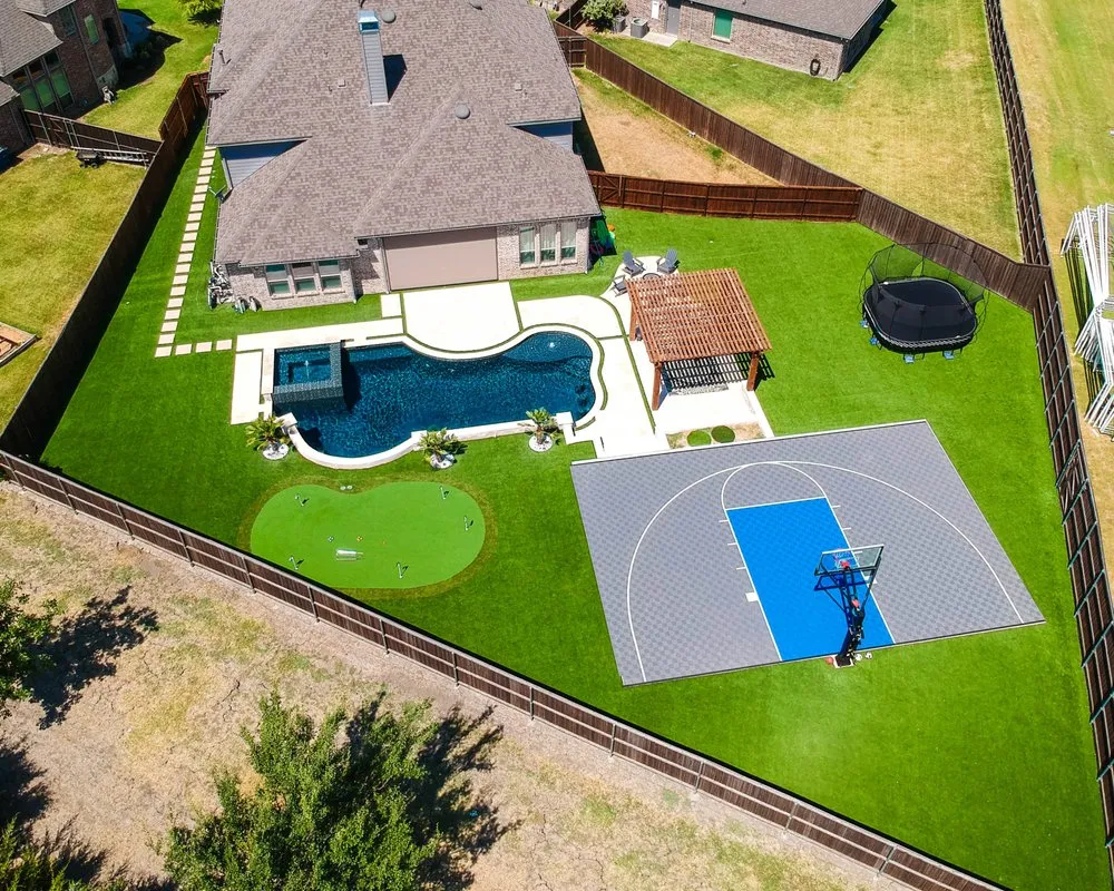 Custom yard cleanup service for residential properties in Dallas, TX by Epic Turf & Landscapes