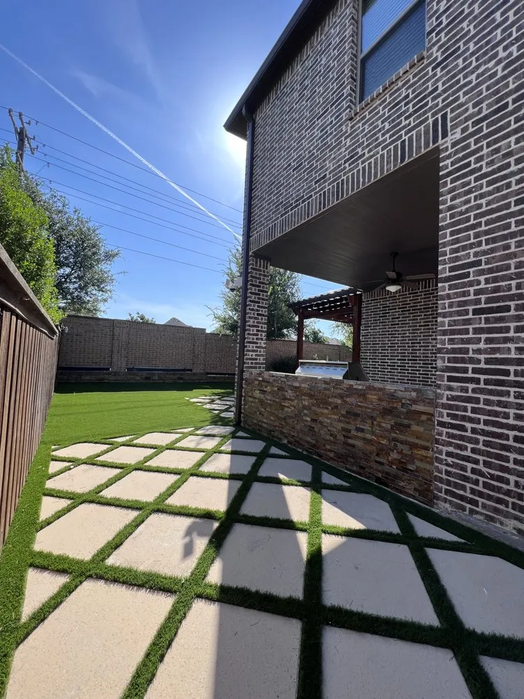 Professional landscape installation for homes in Dallas, TX by Epic Turf & Landscapes