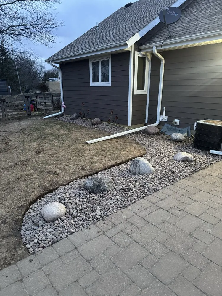 Affordable yard maintenance experts serving Elkhorn, WI - EPL Landscaping