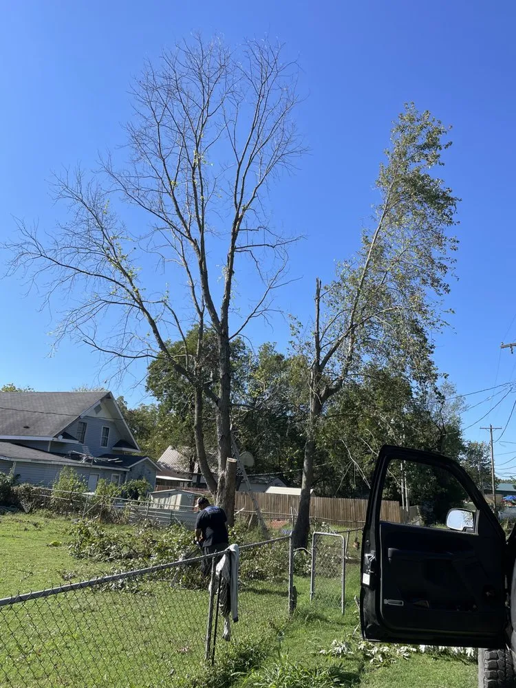 Custom yard maintenance experts serving Holdenville, OK - Epperley Lawn Care & Property Maintenance