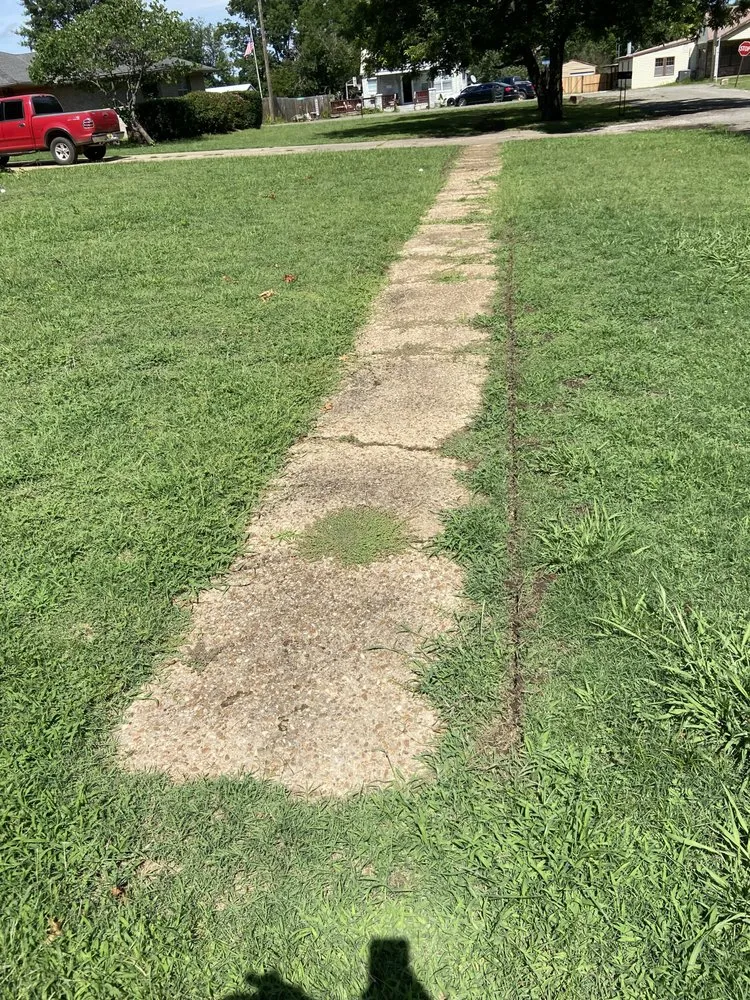 Reliable garden landscaping for outdoor upgrades across Holdenville, OK - Epperley Lawn Care & Property Maintenance