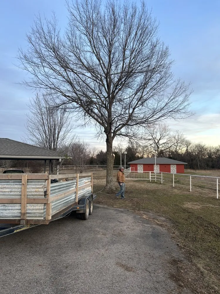 Trusted yard cleanup service in Holdenville, OK - Epperley Lawn Care & Property Maintenance