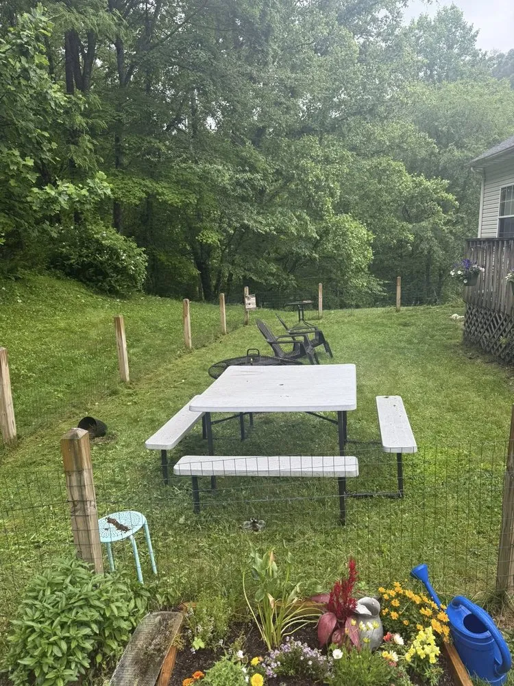 Top-rated garden landscaping in Newland, NC by EP’s Mowing