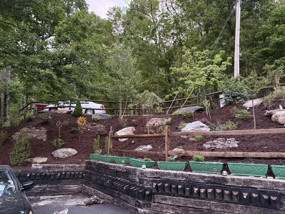 Reliable garden landscaping in Newland, NC by EP’s Mowing