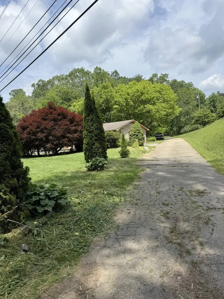 Custom outdoor landscaping in Newland, NC by EP’s Mowing