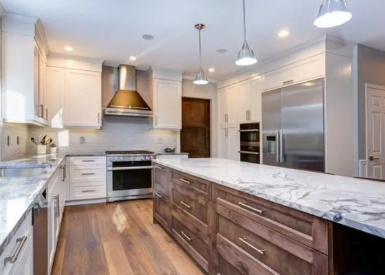 Equinox Landscaping & Construction Logo