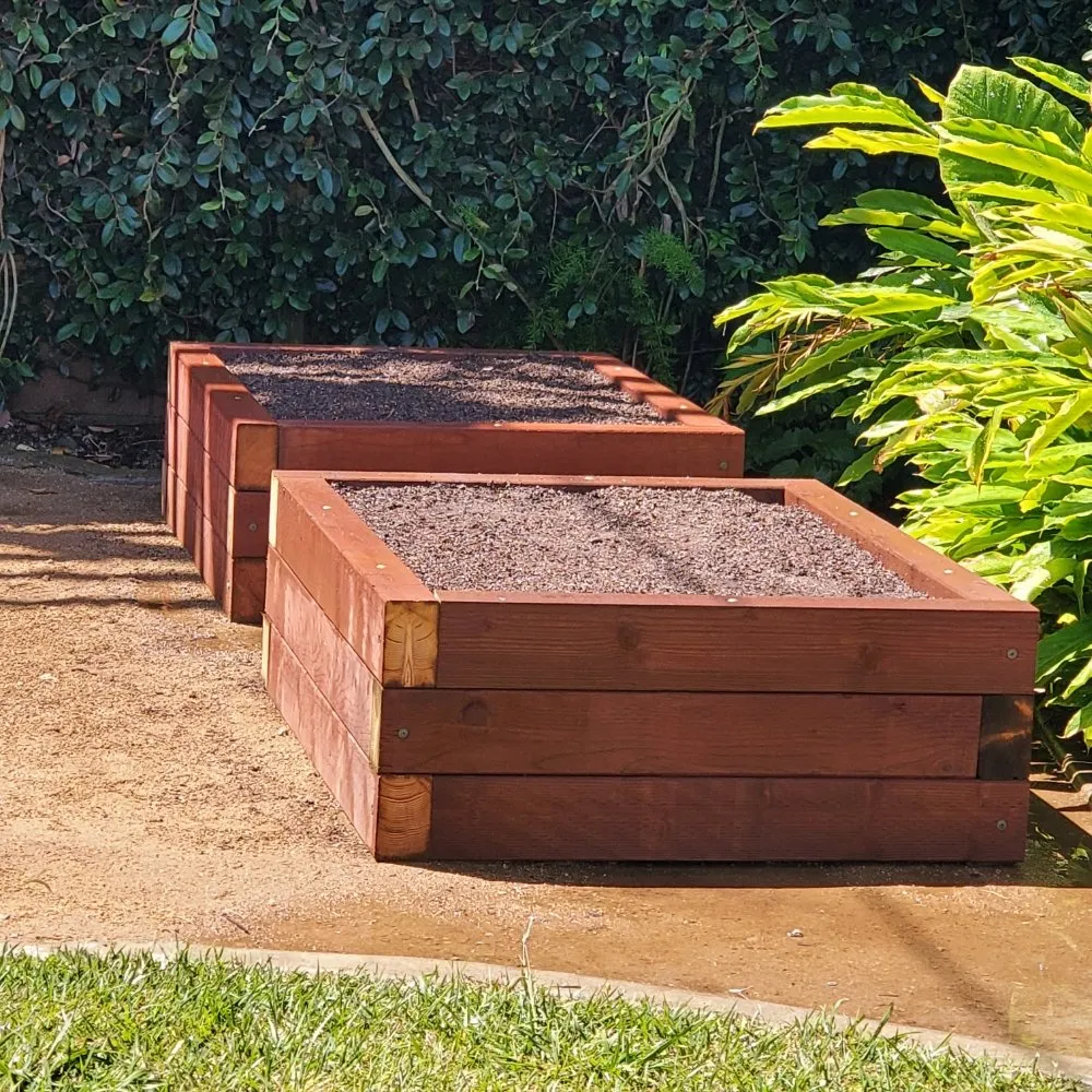 Expert outdoor landscaping experts serving Inglewood, CA - ER Landscape & Maintenance