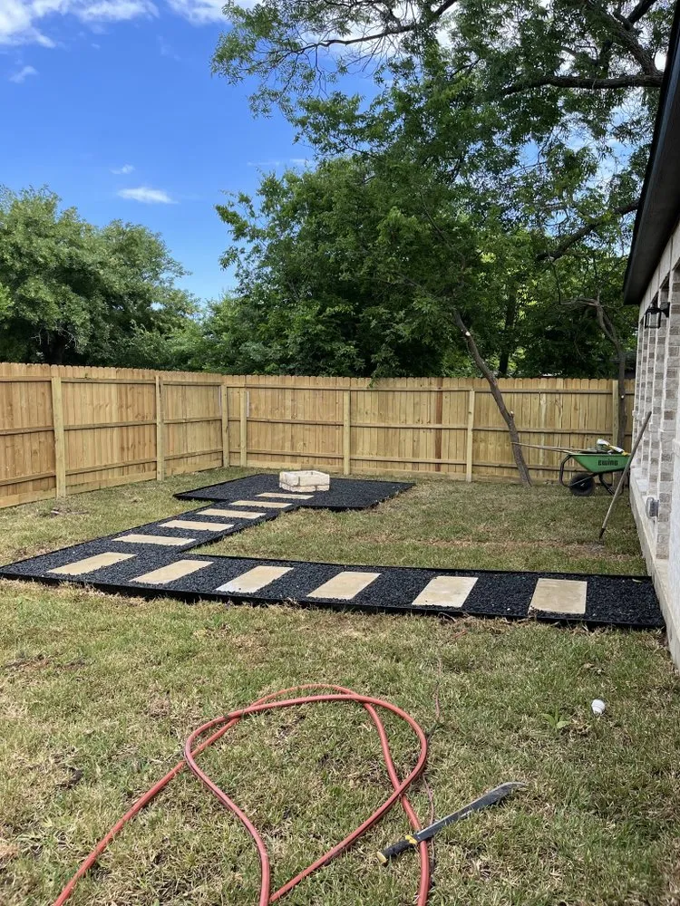 Expert yard cleanup service for year-round maintenance across Austin, TX - ER Out The Door