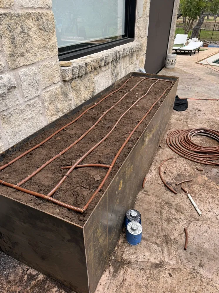 Affordable lawn care service experts serving Austin, TX - ER Out The Door