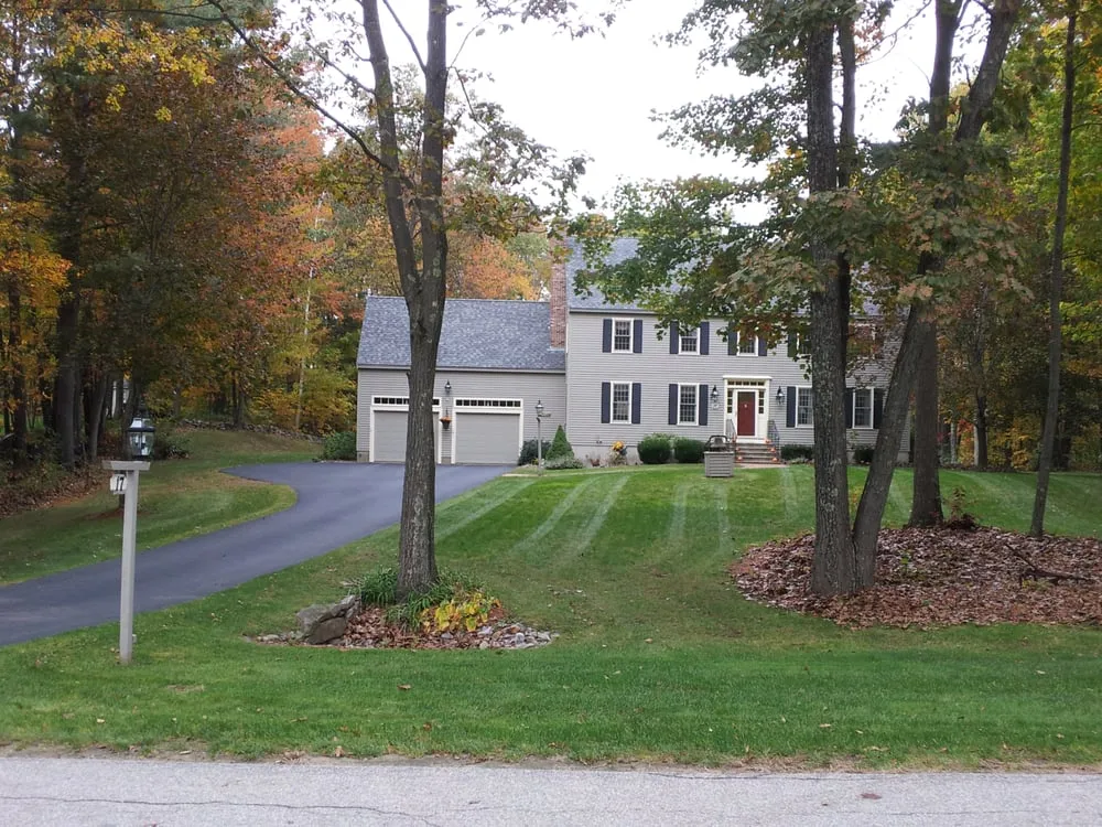 Custom residential landscaping experts serving Hampstead, NH - Erhardt and Shallow Landscaping