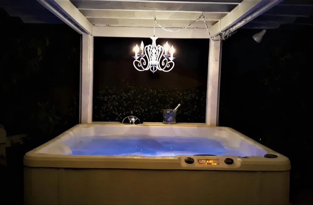 Local yard cleanup service for year-round maintenance in Orange, CA by Eric Construction