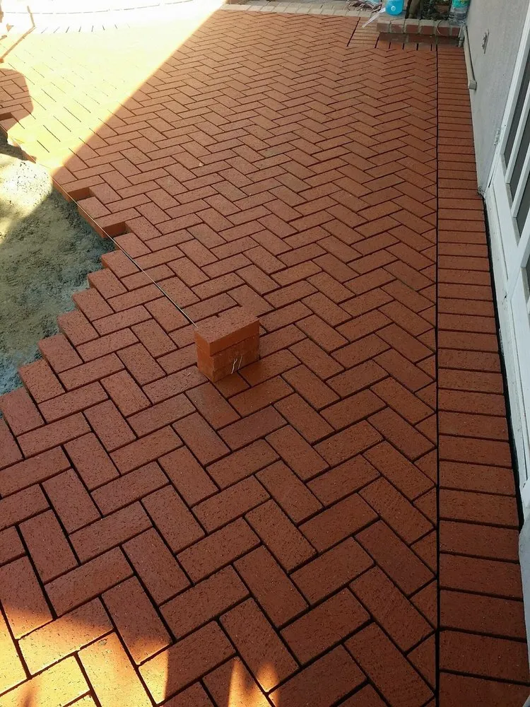 Reliable yard maintenance in Orange, CA by Eric Construction