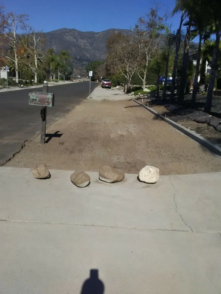 Top-rated yard cleanup service in Pomona, CA by Eric Ellis Yard & Handyman Services