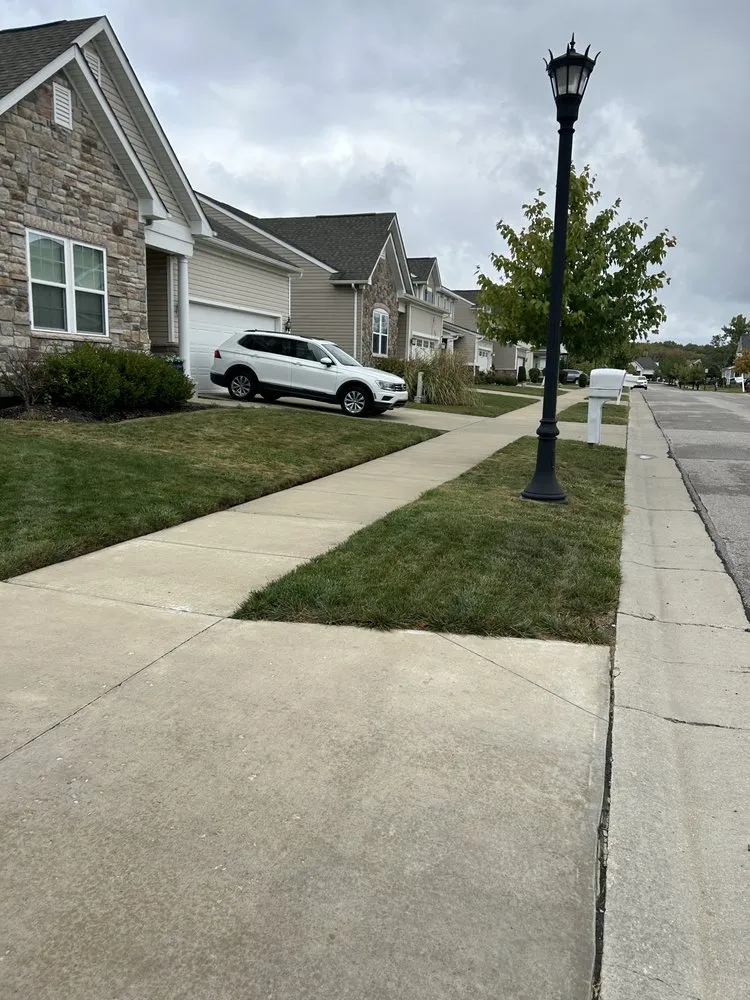 Affordable yard maintenance experts serving Cleveland, OH - Eric Haynesworth