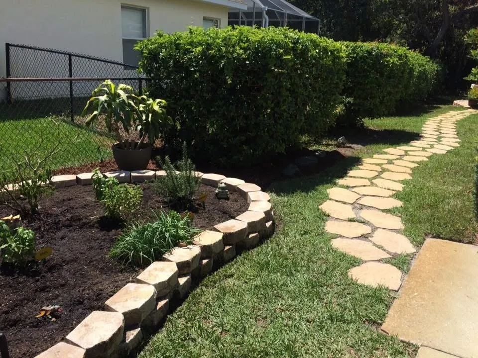 Top-rated lawn care service in Holly Hill, FL by Eric Lund's Landscaping