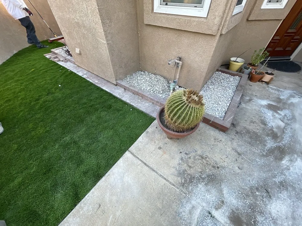 Affordable yard maintenance with custom design in Apple Valley, CA by Eric O’Brien Landscaping