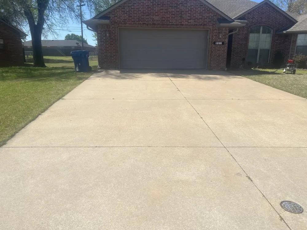 Trusted yard maintenance in Stroud, OK - Eric Shields